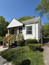Building Photo - 19357 Blackstone St