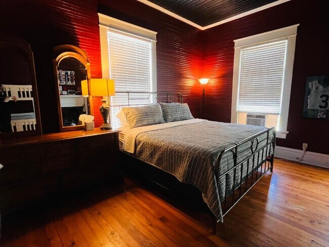 Foto del edificio - 1705 Trail Rd