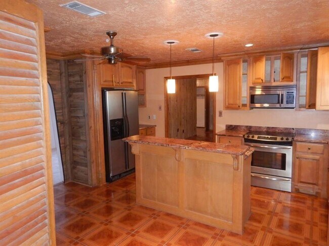 Foto del edificio - 2675 Dauphine Pl