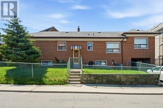 Building Photo - 146 Earlscourt Ave