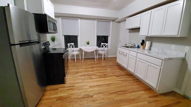 Foto del edificio - 2339 Main St