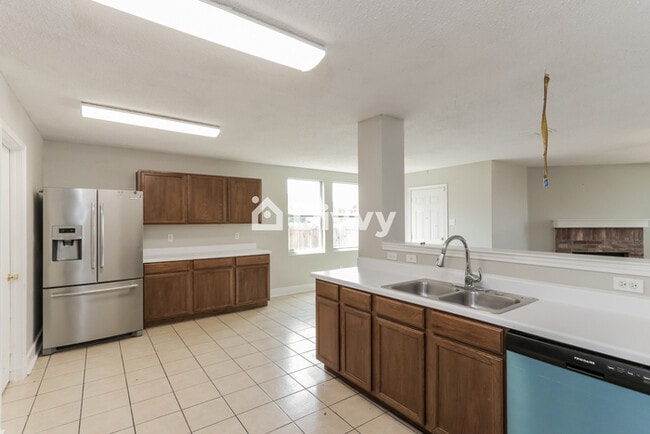 Foto del edificio - 1427 Golden Grass Dr