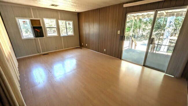 Foto del edificio - 2 Bedroom 1 Bath Mobile Home