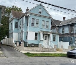 Building Photo - 297 Laurel Ave