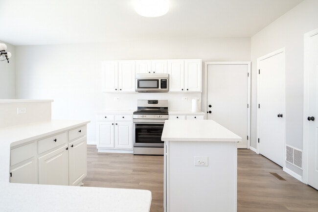 Foto del edificio - 1037 Park Hill Cir