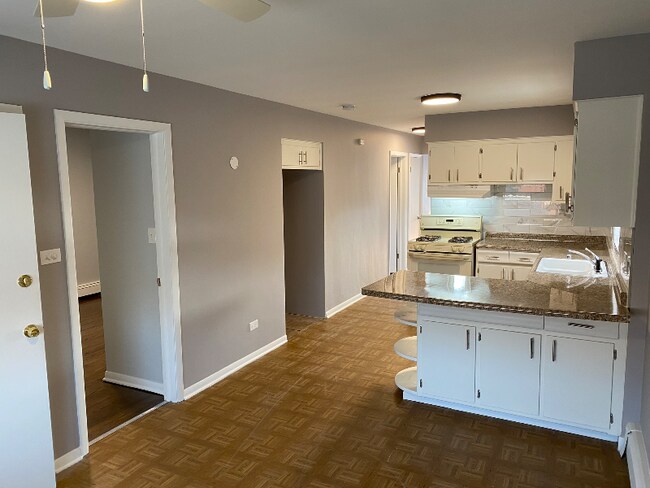 Foto del edificio - 6242 S Karlov Ave