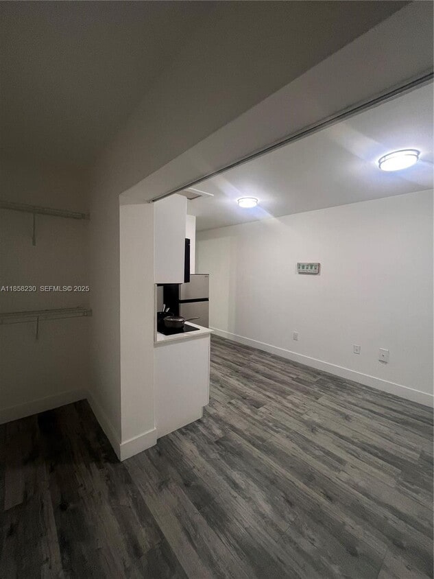 Foto del edificio - 3417 NW 22nd Ave