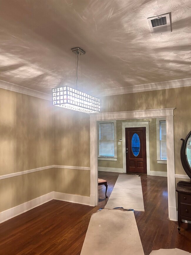 Foto del edificio - 1804 Foster Ave