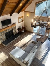 Building Photo - 13440 Olympic Dr