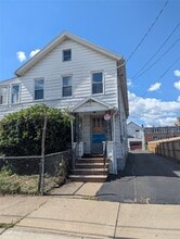 Building Photo - 23 Rutherford St