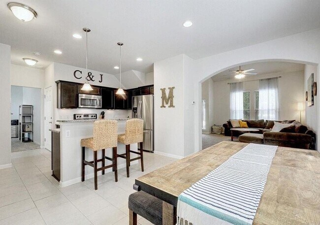 Foto del edificio - 5808 Needle Nook Ct