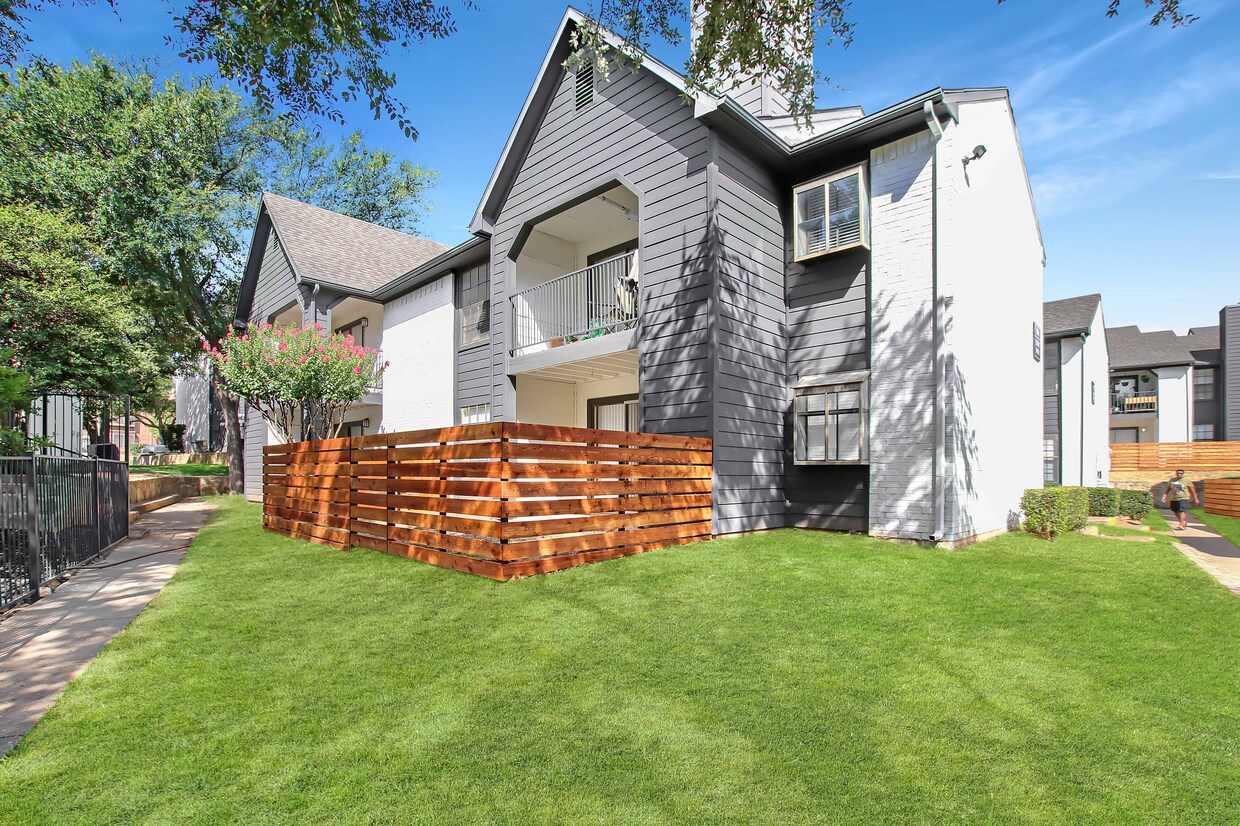 Wythe Apartment Homes Apartments in Irving, TX