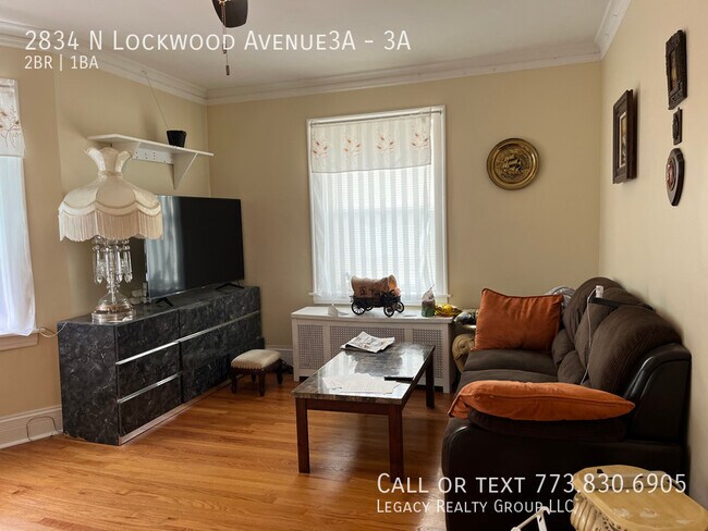 Foto del edificio - 2834 N Lockwood Ave