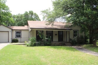 Building Photo - 1107 N Wall St