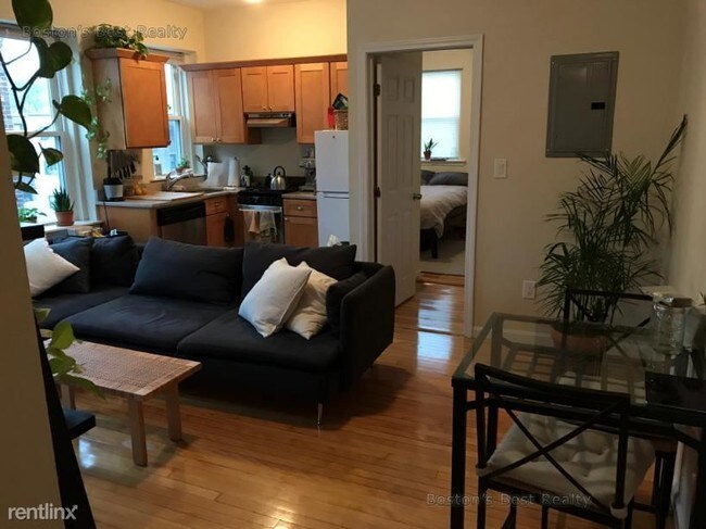 Building Photo - 1 br, 1 bath Condo - 211 Harvard Ave 14