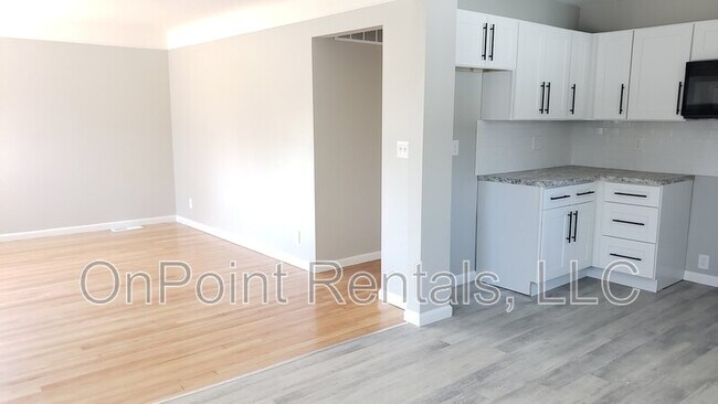 Foto del edificio - 15161 Harrison St