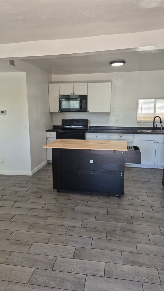 Foto del edificio - Garden Lofts on President