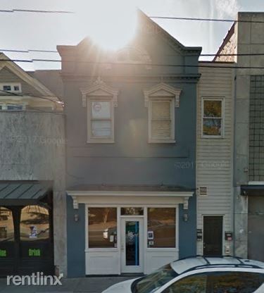 Primary Photo - 137 Calhoun St