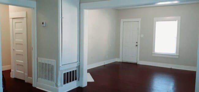 Building Photo - Spacious 3 Bed, 1 Bath Near Historic Fairmount- 76104