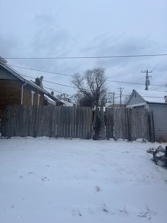 Foto del edificio - 15410 Tracey St