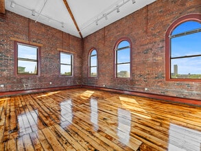 Building Photo - 791 Tremont St