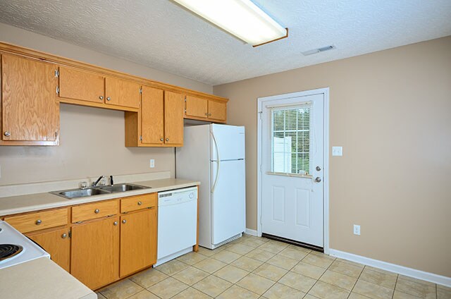 Foto del edificio - Cloverdale Apartments