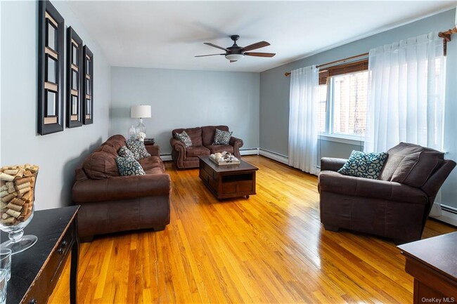 Building Photo - 3841 Orloff Ave