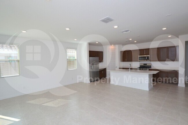 Foto del edificio - 9835 E Research Ave
