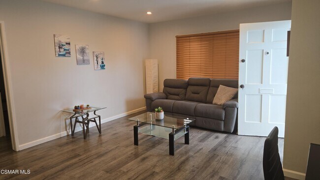 Foto del edificio - 18029 Bullock St