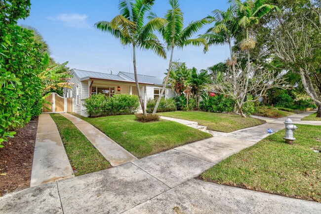 Building Photo - 845 Sunset Rd