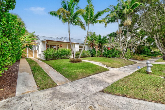 Foto del edificio - 845 Sunset Rd