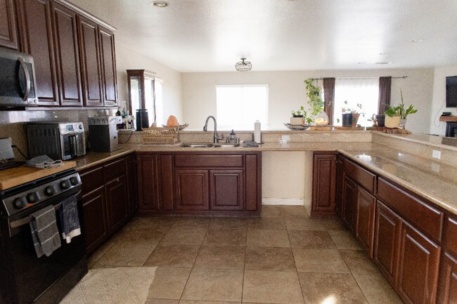 Foto del edificio - 12072 Pacific Rd