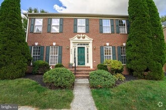 Building Photo - 303 Highland Ridge Ave