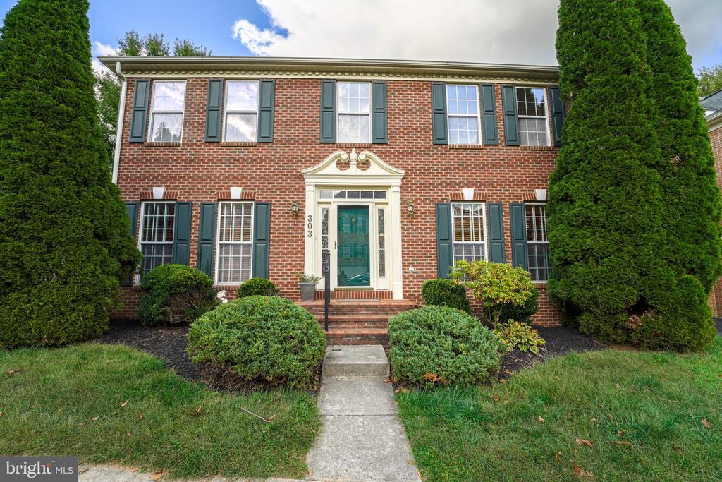 Photo - 303 Highland Ridge Ave (Gaithersburg, MD)