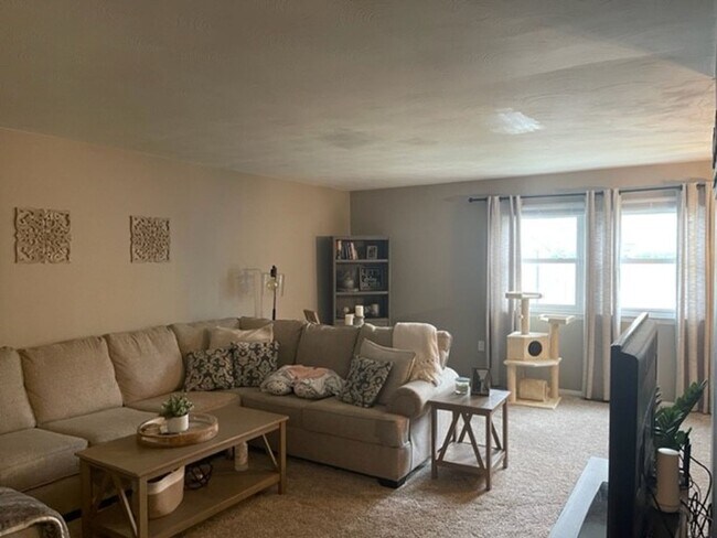 Foto del edificio - 1903 W William St