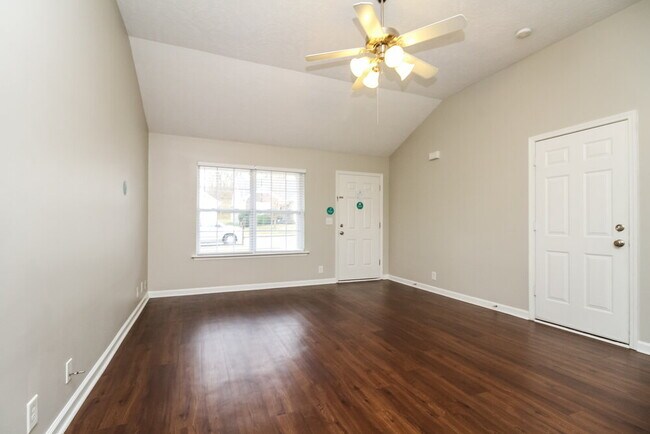 Foto del edificio - 9220 Thomason Trail