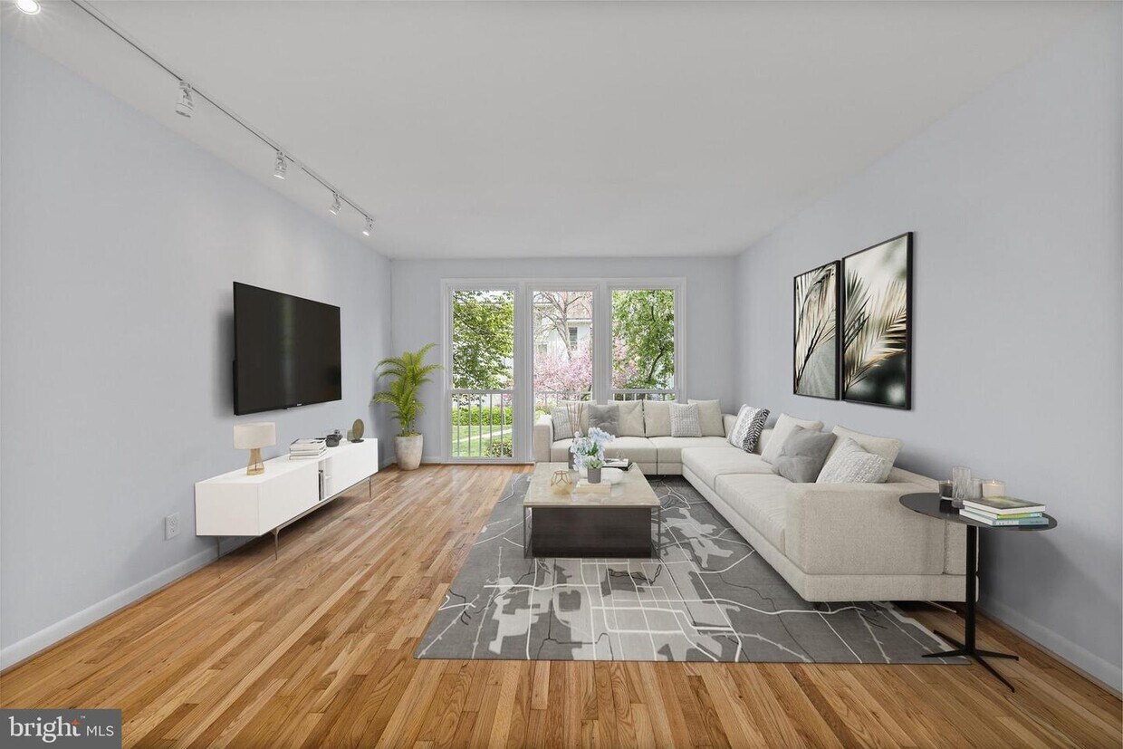 Foto principal - 723 Delaware Ave SW