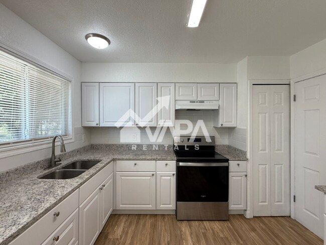 Foto del edificio - 7318 Glen Trail