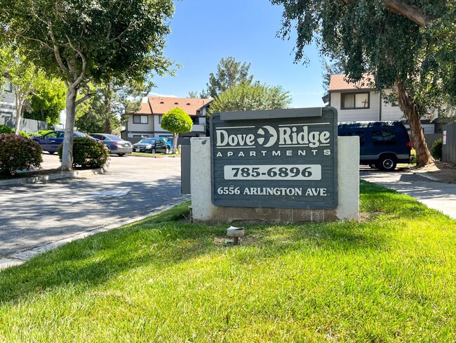 Foto del edificio - Dove Ridge Apartments