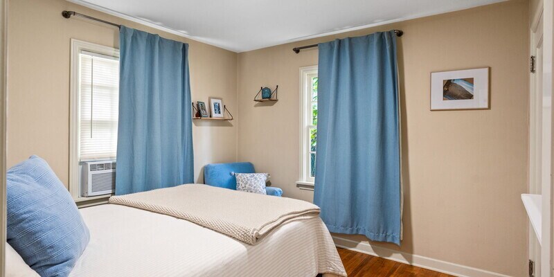 Foto principal - 403 W. 28th Ave.
