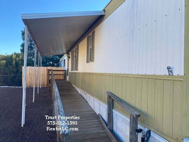 Foto del edificio - 244 Mule Deer Dr