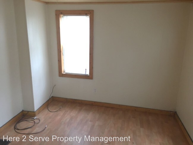 Building Photo - 1009 Quarry Ave NW