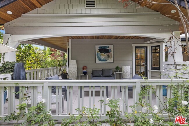 Foto del edificio - 7403 Hawthorn Ave