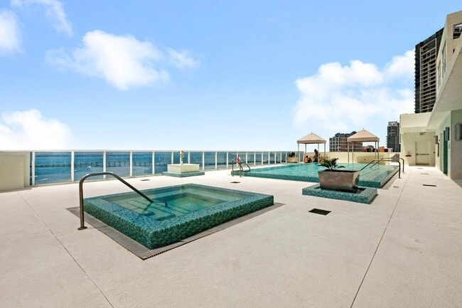 Foto del edificio - 218 SE 14th St