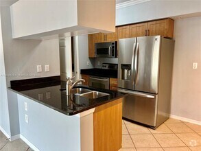 Building Photo - 6565 Emerald Dunes Dr