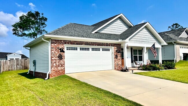 Building Photo - 120 Longleaf Ln