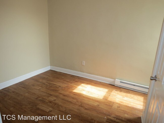 Building Photo - 5634 Walton Ave