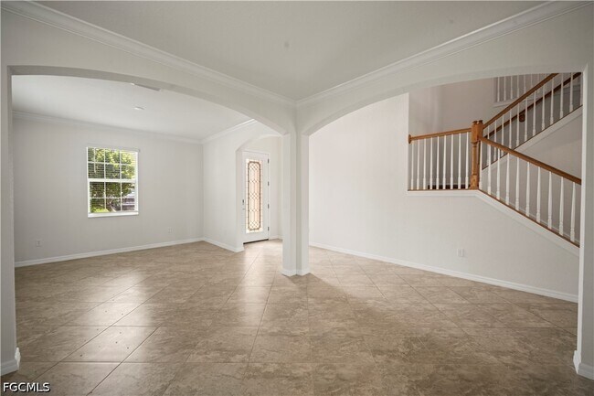 Building Photo - 4234 Bluegrass Dr
