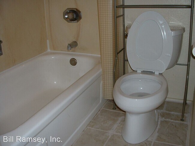 Building Photo - 2 br, 1 bath House - 98-837 NOELANI ST #148