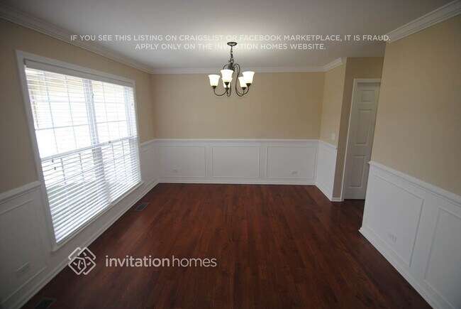 Foto del edificio - 621 Lake Plumleigh Way